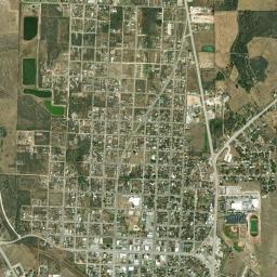 100-160 West Calvert Avenue, Karnes City, TX  Satellite Map