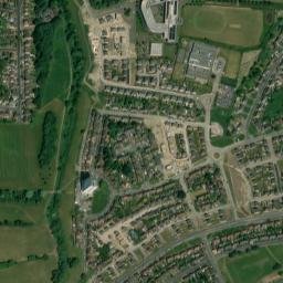 8 Brooklands Avenue, Leeds LS14, UK High Resolution Satellite Map