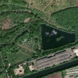 Satellite view of Walton Hall Estate Pitch & Putt