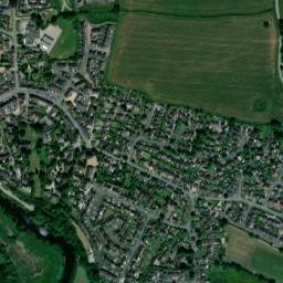 Churton Road, Farndon, Cheshire West and High Resolution Satellite Map