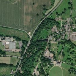 High Road, Grantham, Lincolnshire NG32 High Resolution Satellite Map