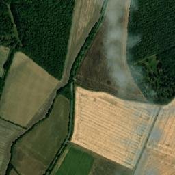 Stonesfield Riding, Stonesfield, Oxfordshire High Resolution Satellite Map