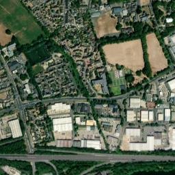 A40, Witney, Oxfordshire OX28, UK High Resolution Satellite Map