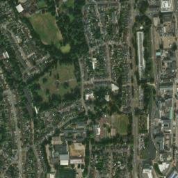 Waterhouse Street, Hemel Hempstead High Resolution Satellite Map