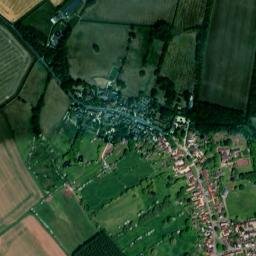The Green, Oxford, Oxfordshire OX44, UK High Resolution Satellite Map