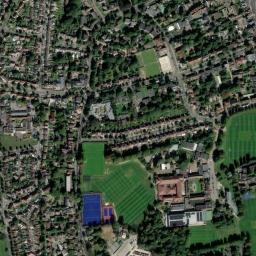 Satellite view of Croham Hurst Golf Course
