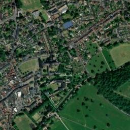 1 Cathedral Green, Wells, Somerset BA5 2UA Satellite Map
