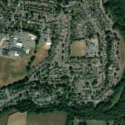 Satellite view of Mannings Heath Golf Course