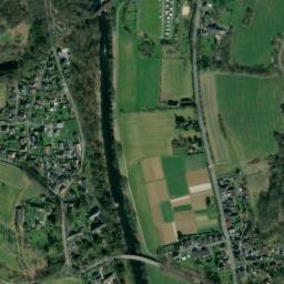 Satellite view of Golfanlage Gut Heckenhof