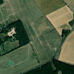 Satellite view of Queens Park Golf Club Myštěves