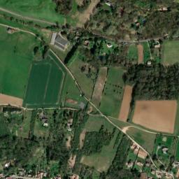 Satellite view of Golf du Château de la Chouette