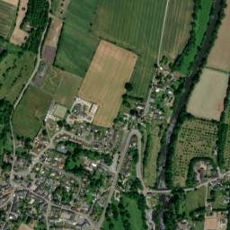 Clécy map(satellite map)