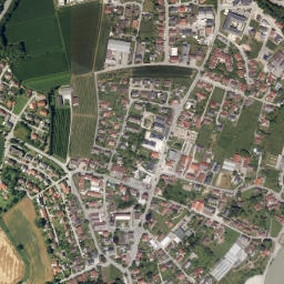 Neuhaus am Inn map(satellite map)