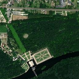 French homes Lennon cable Castle Satellite Map