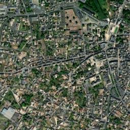 Doué-la-Fontaine map(satellite map)