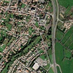 Saint-Michel-Chef-Chef map(satellite map)