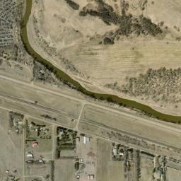 Satellite view of Mandan Municipal Golf Course
