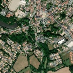 Le Poiré-sur-Vie map(satellite map)