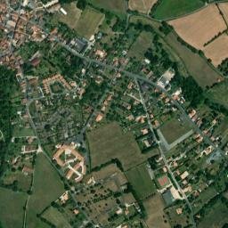 Usson-du-Poitou map(satellite map)