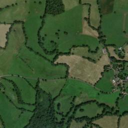 Satellite view of Golf de Mauriac Val Saint-Jean