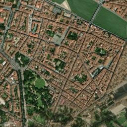 Municipal Square, Florence, Italy High Resolution Satellite Map
