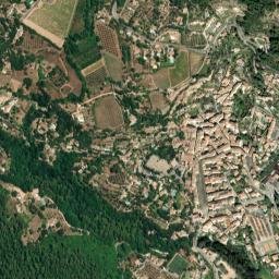 Cotignac High Resolution Satellite Map