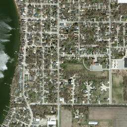 S 12th St Clear Lake IA 50428 USA High Resolution Satellite Map