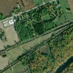 Satellite view of London Hunt and Country Club