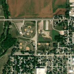 889-999 Iowa 3, Le Mars, IA 51031, USA High Resolution Satellite Map