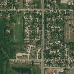 1902-1924 West 12th Street, Cedar Falls, IA High Resolution Satellite Map