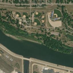 707 Park Road, Waterloo, IA 50703, America High Resolution Satellite Map