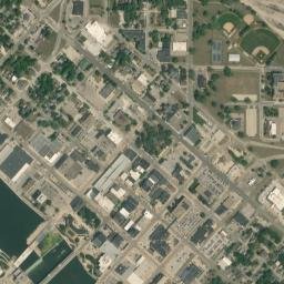 224 East 4th Street, Waterloo, IA 50703 High Resolution Satellite Map