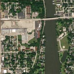 701 W Riverside Blvd, Rockford, IL 61103 High Resolution Satellite Map