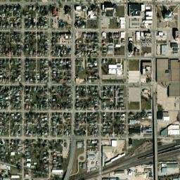 2-98 South Center Street Marshalltown IA High Resolution Satellite Map