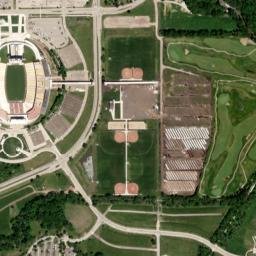 Iowa State University 1800 South 4th Street High Resolution Satellite Map