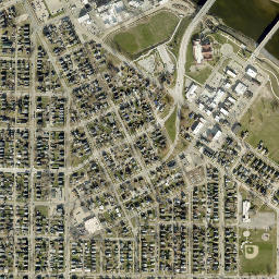 2 15th Avenue Southwest Cedar Rapids IA High Resolution Satellite Map