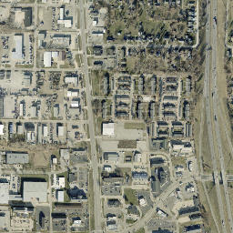452 33rd Avenue Southwest, Cedar Rapids High Resolution Satellite Map