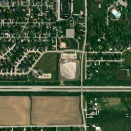301 S 11th Avenue West, Newton, IA 50208 High Resolution Satellite Map