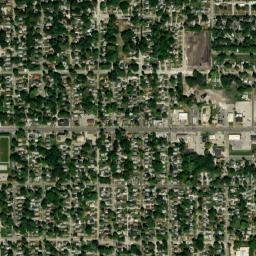 3611 Wright St Des Moines Iowa High Resolution Satellite Map