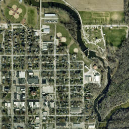 811 Main Street, Adel, IA 50003, USA Satellite Map