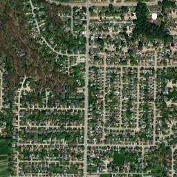 359 33rd Ave Ct East Moline IL Satellite Map