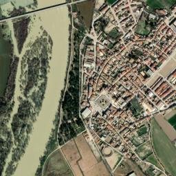 Pina de Ebro map(satellite map)