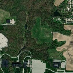 1 John Deere Place Moline IL 61265 High Resolution Satellite Map