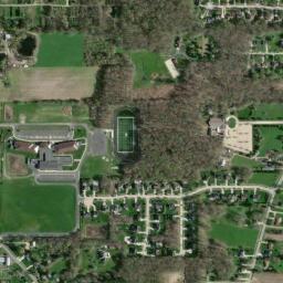 Satellite view of Bob-O-Link Golf Course