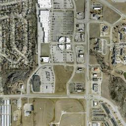 6636 North 72nd Street, Omaha, NE 68112 High Resolution Satellite Map