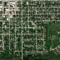 200-298 East Robinson Street Knoxville IA High Resolution Satellite Map