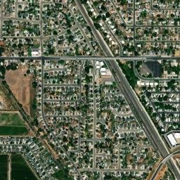 400-498 W 300 N Clearfield UT High Resolution Satellite Map