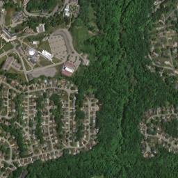 Jefferson Way, Robert Morris University High Resolution Satellite Map