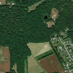 Satellite view of Maple Dale Country Club