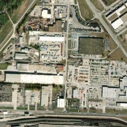 4305-4335 Universal Avenue East, Kansas City High Resolution Satellite Map